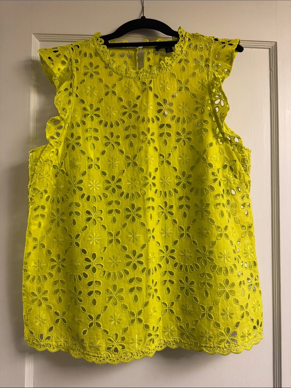 NWT J. Crew Bright Eyelet Sleeveless Top w/Back Button Closure